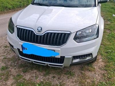 Gebraucht Skoda Yeti 160 PS (117 kW) 2014 Weiß SUV
