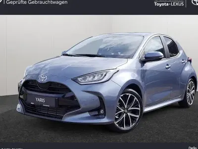 Neu Toyota Yaris Hybrid 116 PS (85 kW) 2026 Grau Limousine