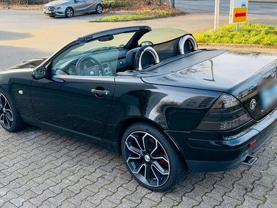 Schwarz Gebraucht 1998 Mercedes SLK200 Cabrio | 5.990 € (Etwas zu teuer)