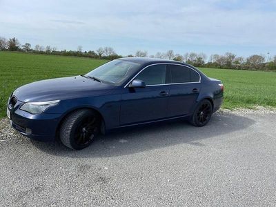 Gebraucht BMW 520 Exclusive 177 PS (130 kW) 2009 Blau Limousine