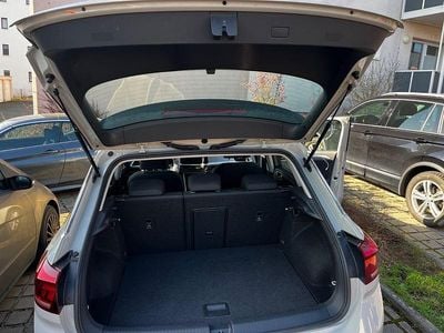 Gebraucht VW T-Roc Life 150 PS (110 kW) 2024 Grau SUV