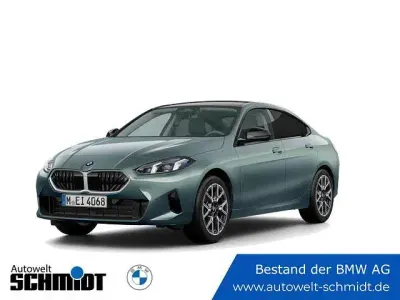 Gebraucht BMW 220 Gran Coupé Shadowline 170 PS (125 kW) 2025 Cape york grün Coupé