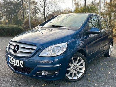 Gebraucht Mercedes B180 116 PS (85 kW) 2010 Blau Van / Kleinbus
