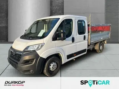 Gebraucht Opel Movano S 140 PS (102 kW) 2023 Cassablanca weiß Van