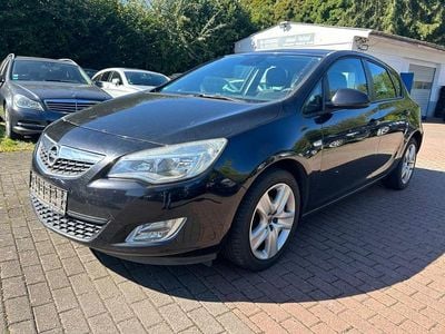 Schwarz Gebraucht 2010 Opel Astra Edition Limousine | 3.490 € (Superpreis)