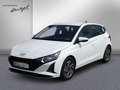 Gebraucht Hyundai i20 Trend 101 PS (74 kW) 2025 Weiß Limousine