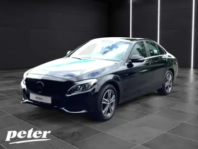 Gebraucht Mercedes C180 156 PS (114 kW) 2015 Schwarz uni Limousine