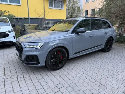 Gebraucht Audi SQ7 Competition 507 PS (372 kW) 2023 Grau SUV