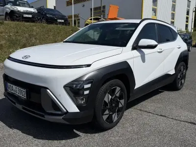 Gebraucht Hyundai Kona Trend 195 PS (143 kW) 2023 Weiß SUV