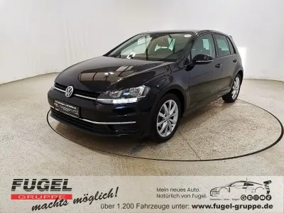 Gebraucht VW Golf VII IQ Drive 116 PS (85 kW) 2019 Schwarz Limousine