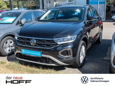 Gebraucht VW T-Roc Life 150 PS (110 kW) 2023 Schwarz SUV