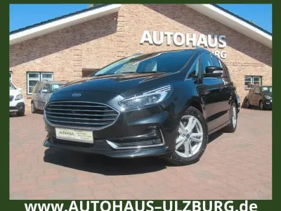 Usata Ford S-MAX Titanium 190 CV (139 kW) 2022 Nero Monovolume
