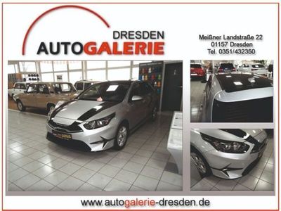 gebraucht Kia Ceed 1,5 Turbo,18"LM,Bi-Colour,dunkle Scheiben,