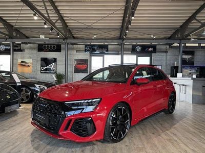 Rot Gebraucht 2022 Audi RS3 Sport Limousine | 47.990 € (Fairer Preis)