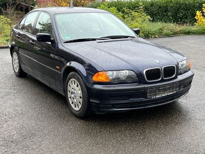 gebraucht BMW 318 i E46*TÜV Neu*AHK*Klima*1. Hand*142 Tkm*PDC