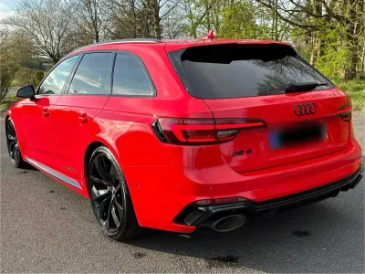 Gebraucht Audi RS4 450 PS (330 kW) 2019 Rot Kombi