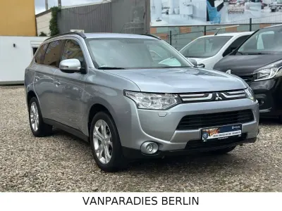 Gebraucht Mitsubishi Outlander 150 PS (110 kW) 2014 Silber SUV