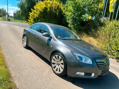 Gebraucht Opel Insignia 220 PS (161 kW) 2009 Grau Limousine