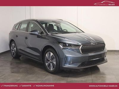 Grau Gebraucht 2021 Skoda Enyaq iV Loft SUV | 22.300 € (Guter Preis)