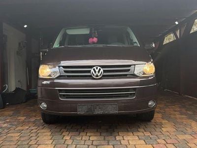 Usado VW Multivan 179 CV (131 kW) 2014 Marrón Monovolumen