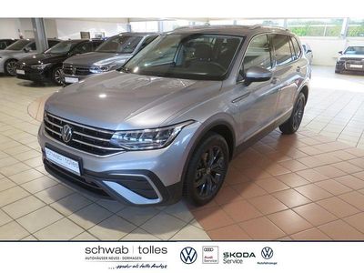 Silber Gebraucht 2024 VW Tiguan Allspace Move SUV | 39.745 € (Etwas zu teuer)