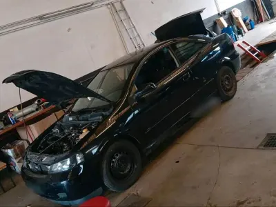 Gebraucht Opel Astra 115 PS (84 kW) 2000 Schwarz Coupé