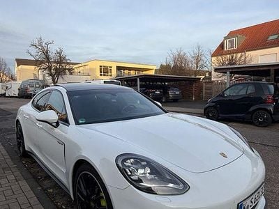 Weiß Gebraucht 2018 Porsche Panamera 4 Limousine | 56.500 € (Guter Preis)
