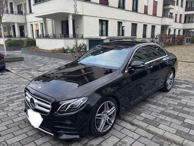 Gebraucht Mercedes E220 AMG line 194 PS (142 kW) 2016 Schwarz Limousine