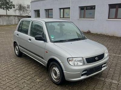 Silber Gebraucht 2003 Daihatsu Cuore Kleinwagen | 2.250 € (Fairer Preis)
