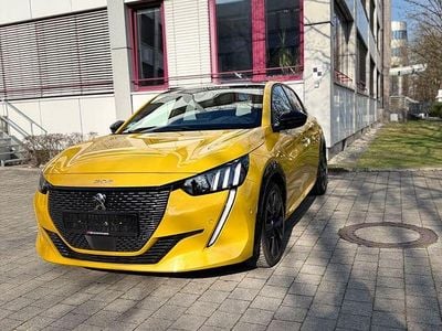 Second-hand Peugeot 208 GT 131 CP (96 kW) 2021 Galben Hatchback