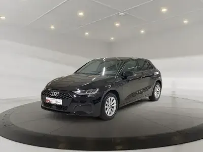 Gebraucht Audi A3 110 PS (80 kW) 2022 Brillantschwarz Limousine
