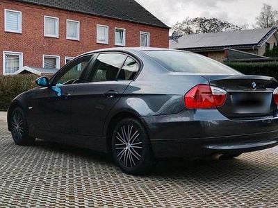 Gebraucht BMW 320 Sport Line 150 PS (110 kW) 2006 Schwarz Limousine