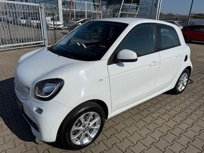 Gebraucht Smart ForFour Basis 71 PS (52 kW) 2015 Weiß Kleinwagen