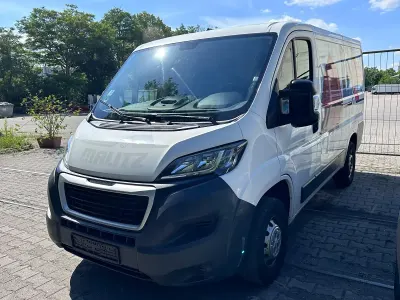 Gebraucht Peugeot Boxer 110 PS (80 kW) 2017 Weiß Van