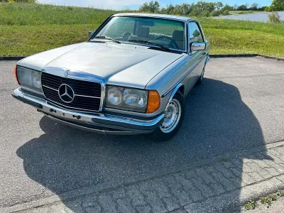 Gebraucht Mercedes 280 185 PS (136 kW) 1979 Silber Coupé