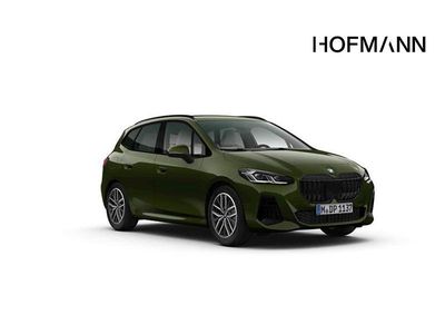 Neu BMW 218 Luxury Line 136 PS (100 kW) 2026 Sanremo green metallic Kombi