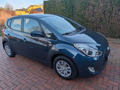 Gebraucht Hyundai i20 Space Plus 90 PS (66 kW) 2018 Blau Van / Kleinbus
