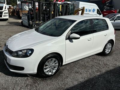 Gebraucht VW Golf VI Trendline 105 PS (77 kW) 2012 Weiß Kleinwagen