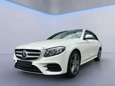Gebraucht Mercedes E220 AMG line 194 PS (142 kW) 2018 Diamantweissmet Kombi