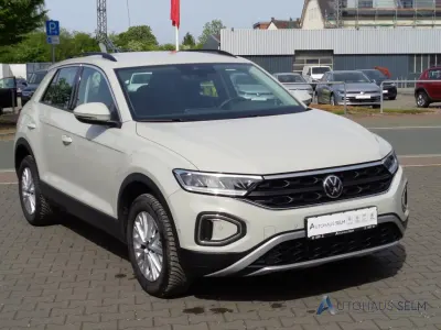 Usata VW T-Roc Life 116 CV (85 kW) 2025 Grigio SUV