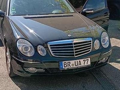 Mercedes E200