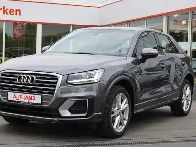 Używany Audi Q2 Basis 150 KM (110 kW) 2018 Szary SUV