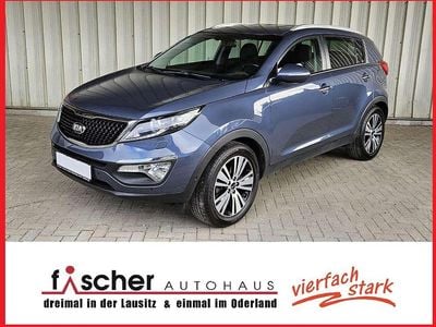 Second-hand Kia Sportage Spirit 166 CP (122 kW) 2016 Albastru SUV