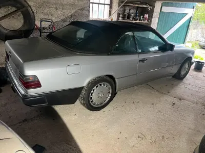 Second-hand Mercedes 300 220 CP (161 kW) 1993 Gri Cabrio