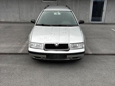 Usado Skoda Octavia 75 HP (55 kW) 2006 Prateado Carrinha