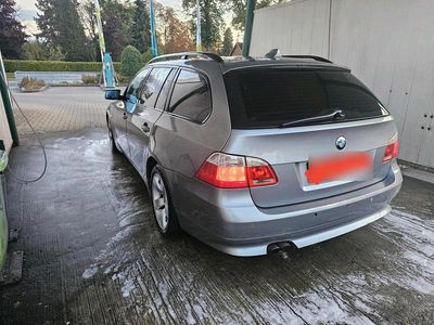 Gebraucht BMW 525 177 PS (130 kW) 2005 Silber Kombi