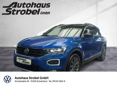 Gebraucht VW T-Roc Sport 150 PS (110 kW) 2022 Ravennablau metallic (metallic) SUV