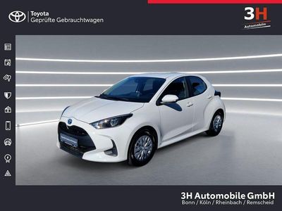 Gebraucht Toyota Yaris Hybrid Comfort 116 PS (85 kW) 2023 Weiß Limousine