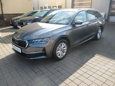 Grau Neu 2025 Skoda Octavia Selection Kombi | 29.990 € (Superpreis)