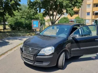 Gebraucht VW Polo Comfortline 80 PS (58 kW) 2009 Schwarz Kleinwagen